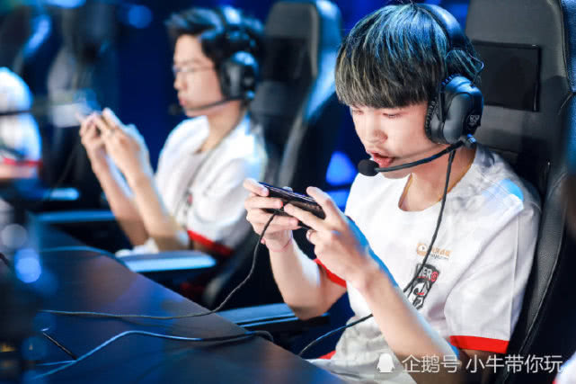 教练组重新 教练组重新