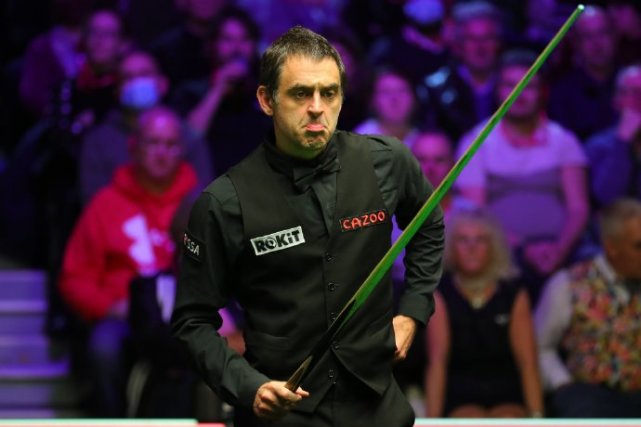 三件套握在 三件套握在